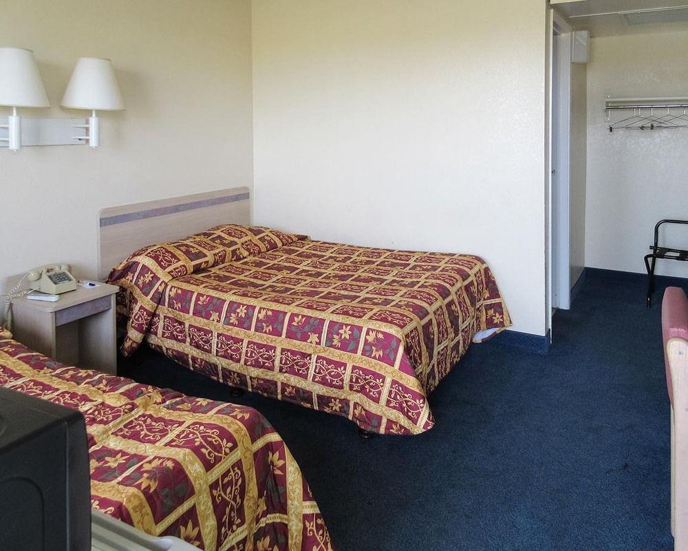 Rodeway Inn פסקו מראה חיצוני תמונה